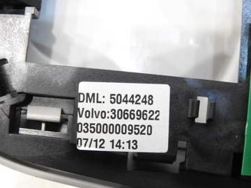 LAMPA OSVĚTLENÍ KABINY VOLVO XC90 I 30669622