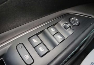 Peugeot 3008 II Crossover Facelifting  1.5 BlueHDi 130KM 2022 Peugeot 3008 1.5 BlueHDI 130KM Allure Vat 23 Automat Hak 1.5 Diesel 130KM, zdjęcie 24