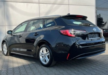 Toyota Corolla XII TS Kombi 1.8 Hybrid 122KM 2020 Toyota Corolla Hybryda Automat Navi Kamera Led Grzane fotele Tempomat, zdjęcie 9