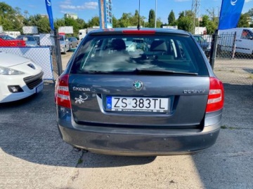 Skoda Octavia II Kombi 2.0 TDI CR DPF 140KM 2008 Skoda Octavia Automat 2.0 Diesel 140KM, zdjęcie 10