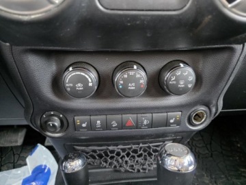 Jeep Wrangler III Unlimited Facelifting 2.8 CRD 200KM 2017 JEEP WRANGLER III Rubicon UNLIMITED 2.8l diesel 200KM Salon PL Bezwypadkowy, zdjęcie 13