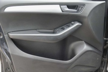 Audi Q5 I SUV 2.0 TFSI 211KM 2012 Audi Q5 AUDI Q5 2.0TFSI 211KM QUATTRO ALU20 LED Navi Panorama Gwarancja 12, zdjęcie 17