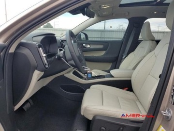 Volvo XC40 2024 Volvo XC 40 2024 r., 2,0L PLUS 2.0 Benzyna 247KM, zdjęcie 8