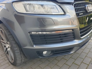 AUDI Q7 4L NÁRAZNÍK PŘEDNÍ LZ7S ORIG.