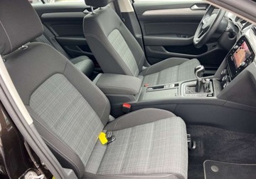 Volkswagen Passat B8 Limousine Facelifting 2.0 TDI SCR 150KM 2020 Volkswagen Passat 2.0TDI 150KM FulLed Navi Kamera Carplay AluZima Oryginal, zdjęcie 5