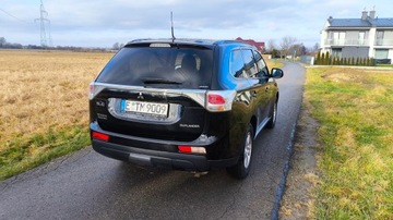 Mitsubishi Outlander III 2013 Mitsubishi Outlander 2.3 DID Intense+ 4WD 2013r, zdjęcie 30