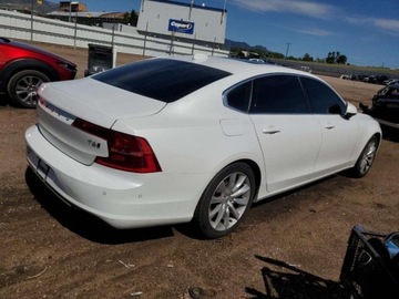 Volvo S90 II 2018 Volvo S90 T6 Momentum 2018 2.0l 2.0 Benzyna 316KM, zdjęcie 3