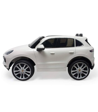 INJUSA PORSCHE CAYENNE S 12V АВТОМОБИЛЬНЫЙ АККУМУЛЯТОР MP3