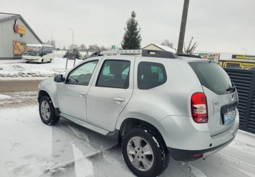 Dacia Duster I SUV Facelifting 1.6 SCe 114KM 2015 Dacia Duster 1.6 benzynaPrzeglad, ubezpieczeniedo listopada Model 2016., zdjęcie 8