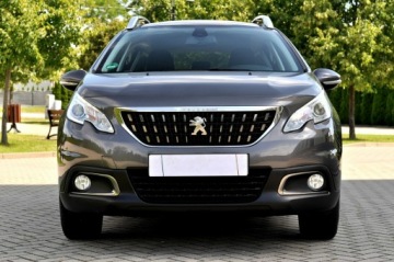 Peugeot 2008 I SUV Facelifting 1.2 PureTech 110KM 2016 Peugeot 2008 1,2 Benzyna 110Km Ledy Navi, zdjęcie 2