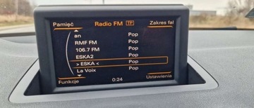 Audi A1 I Hatchback 3d 1.6 TDI 105KM 2010 Audi A1 3-drzwiowe Audi A1 3-drzwiowe 1.6 TDI Attraction 1.6 Diesel 105KM, zdjęcie 18