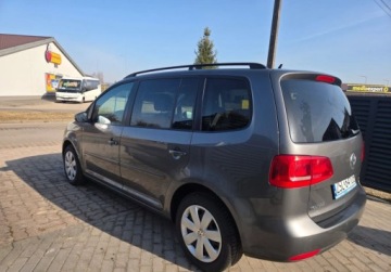 Volkswagen Touran II 1.6 TDI 105KM 2011 Volkswagen Touran Sprowadzony Ubezpieczony Zarejestrowany 1.6 Diesel, zdjęcie 4
