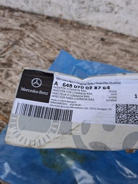 MERCEDES A6480700287 VSTŘIKOVACÍ TRYSKA