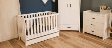 ŁÓŻECZKO Dziecięce Drewniane 120x60 Białe AMELIA II + Materac + Przewijak