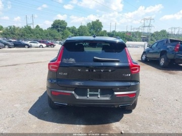 Volvo XC40 Crossover 2.0 T5 247KM 2020 Volvo XC 40 T5 R-DESIGN 2020, od ubezpieczalni 2.0 Benzyna 248KM, zdjęcie 5