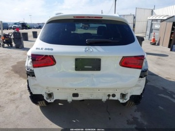 Mercedes GLC C253 2021 Mercedes-Benz GLC 300, 2021r., 4x4, 2.0L 2.0 Benzyna 255KM, zdjęcie 7