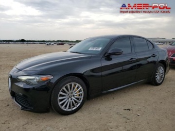 Alfa Romeo Giulia II Sedan 2.0 TBi 280KM 2018 Alfa Romeo Giulia Alfa Romeo Giulia Ti Sport AWD z 2018 roku od ubezpiecza