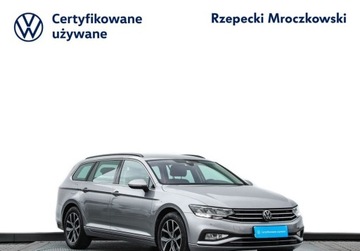 Volkswagen Passat B8 Variant Facelifting 2.0 TDI SCR 200KM 2023 Volkswagen Passat Variant 2.0 TDI 200KM DSG Business Fotele Podgrzewane Te, zdjęcie 2