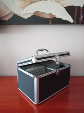 BOX BOX Чемодан на 200 компакт-дисков, DVD, BD-R, ЧЕРНЫЙ