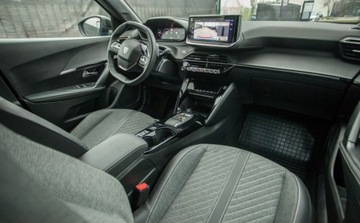 Peugeot 2008 II SUV Facelifting 1.2 PureTech 130KM 2024 Peugeot 2008 PureTech 130 Allure SS EAT8 SalonPL Niski Przebieg Od Reki Za, zdjęcie 13