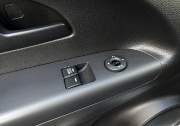 Kia Venga Mikrovan 1.4 DOHC CVVT 90KM 2015 Kia Venga 1.4 90 KM manual bezwypadkowa ZAREJESTROWANY gwarancja, zdjęcie 23