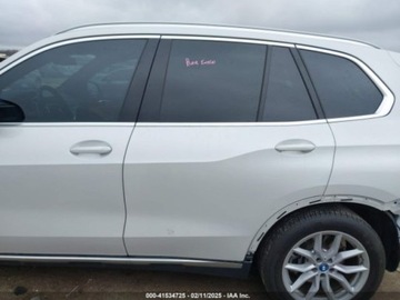 BMW X5 G05 2023 BMW X5 Phev xDrive45E 2023 3.0l 3.0 Hybryda 282KM, zdjęcie 2