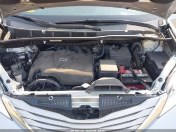 Toyota Sienna III 2017 Toyota Sienna 2017 TOYOTA SIENNA LE 8 PASSENGER 3.5 Benzyna 296KM, zdjęcie 15
