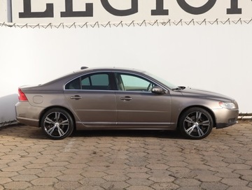 Volvo S80 II Sedan 4.4 V8 315KM 2007 Volvo S80 4.4 V8, 4X4, Automat, Skóra, Xenon, zdjęcie 5