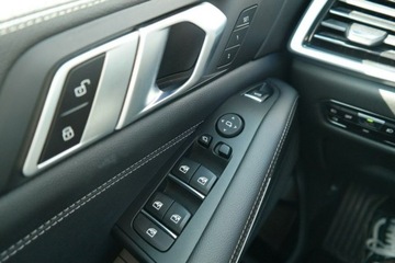 BMW X5 G05 SUV 3.0 30d 286KM 2021 BMW X5 BMW X5 xDrive30d X Line Adaptive LED Fotel, zdjęcie 24