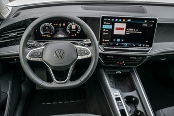 Volkswagen Passat B8 Variant Facelifting 1.5 TSI EVO 150KM 2025 Volkswagen Passat 1.5 TSI mHEV 150 KM DSG, zdjęcie 17