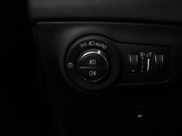 Jeep Compass II SUV Plug-In 1.3 T4 190KM 2020 Jeep Compass 1.3T4 4xe PHEV Limited Nawigacja, zdjęcie 31