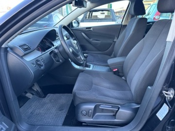 Volkswagen Passat B6 Variant 2.0 TDI-CR DPF 110KM 2010 Volkswagen Passat 2.0 TDI CR/Bogata wersja/HAK/, zdjęcie 11