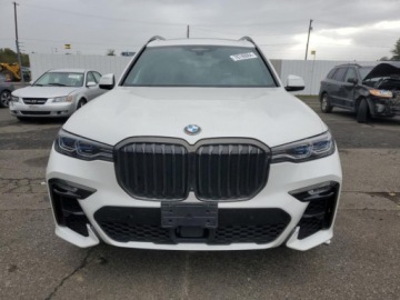BMW X7 2021 BMW X7 M50i, 2021r., 4x4, 4.4L 4.4 Benzyna 523KM, zdjęcie 4