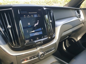 Volvo XC60 II 2019 VOLVO XC60 MR2020 4x4 AUT, PANORAMA, virtual cockpit, sport fotel, KAMERA, zdjęcie 21