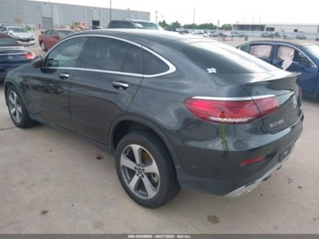 Mercedes GLC C254/X254 2023 Mercedes-Benz GLC 2023 r., 2,0L GLC 300 COUPE 4MATIC 2.0 Benzyna 255KM, zdjęcie 3