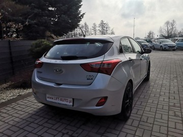 Hyundai i30 II Hatchback 5d 1.6 CRDi 110KM 2015 Hyundai i30 1.6CRDI 110KM Klima ALU Isofix, zdjęcie 5