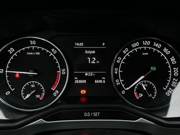 Skoda Superb III Kombi 2.0 TDI 190KM 2017 Skoda Superb Tempomat ACC! APP! Dynamiczne światła, zdjęcie 14