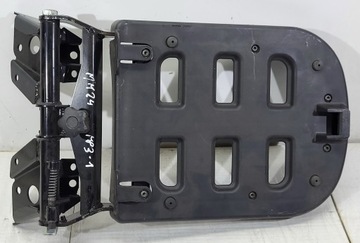 Стойка багажника, накладка обтекателя Piaggio MP3 125 - 500 06-13 653640