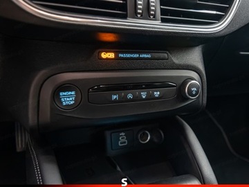 Ford Focus IV Kombi Facelifting 1.5 ECOBLUE 115KM 2024 FORD Focus 1.5 EcoBlue Titanium X aut Combi 115KM 2024, zdjęcie 16