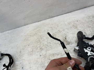 FORD KUGA MK3 INSTALACE KRYT KUFRU ELEKTRICKÁ ANTÉNY POD KAMERA
