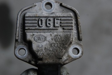 SENZOR OLEJE PORSCHE CAYENNE 4.8 V8