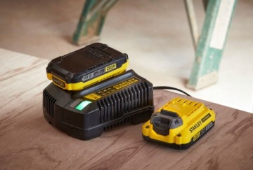Быстрое зарядное устройство 18 В серии V20 Stanley SFMCB12