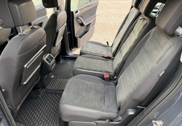 Volkswagen Touran III 2.0 TDI 150KM 2018 Volkswagen Touran Touran 2.0 TDI 150 km Bezwypadkowy 2018r Warszawa, zdjęcie 7