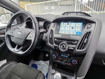 Ford Focus III RS 2.3 EcoBoost 350KM 2017 FORD FOCUS III RS 2.3l EcoBoost RS 350KM * 4X4 / AWD * Przebieg: 118,727km, zdjęcie 6