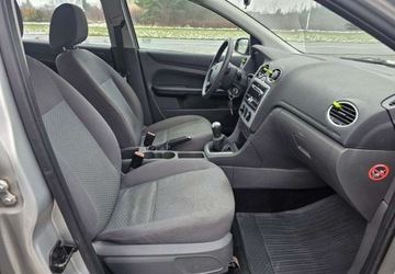 Ford Focus I Sedan 1.6 16V 100KM 2004 Ford Focus Ford Focus 1.6 FX Gold 1.6 Benzyna 100KM, zdjęcie 14