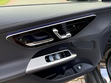 Mercedes GLC C254/X254 Coupe 2.0 220d 197KM 2024 Mercedes GLC 220 d Pakiet AMG Lampy cyfrowe FV23%, zdjęcie 12