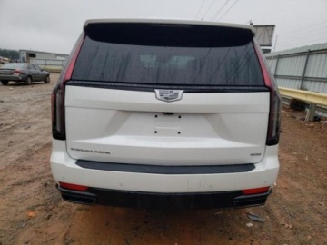Cadillac Escalade III 2021 Cadillac Escalade 2021, 6.2L, 4x4, SPORT, porysowany lakier 6.2 Benzyna, zdjęcie 4