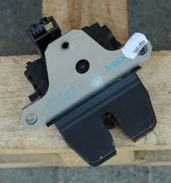 ZAMEK KLAPY TYŁ TYLNEJ VOLVO S40 II SEDAN 31335045 4 pin