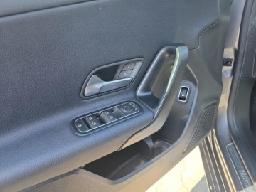 Mercedes Klasa A W177/V177 2021 A 250 e Style 8G-DCT, zdjęcie 9