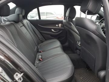 Mercedes Klasa E W213 2022 Mercedes-Benz Klasa E 350 4Matic 2022 2.0l 2.0 Benzyna 255KM, zdjęcie 10